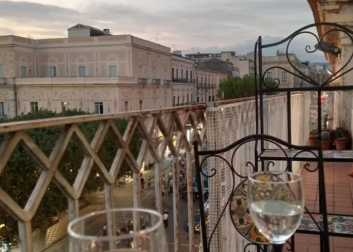 アパート Penthouse View Bellini With Elevator- Attico Bellini カターニア